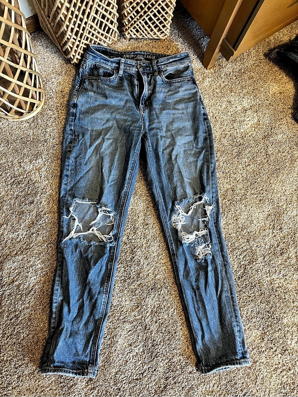 American Eagle Distressed Strigid Denim Jeans